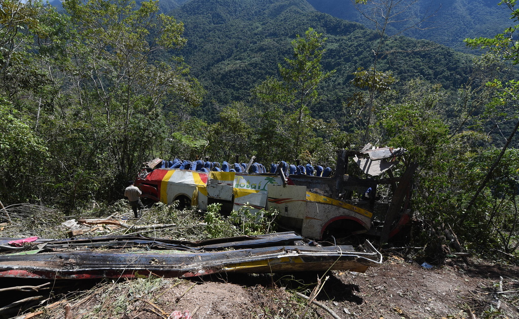 L'accident est survenu à 90 km au nord de La Paz, alors que l'autocar se dirigeait vers la localité de Rurrenabaque.