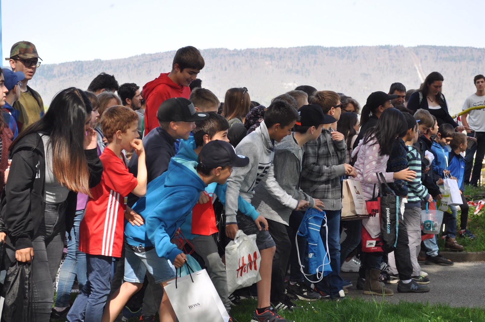 La course aux œufs de La Tène a attiré 400 personnes.