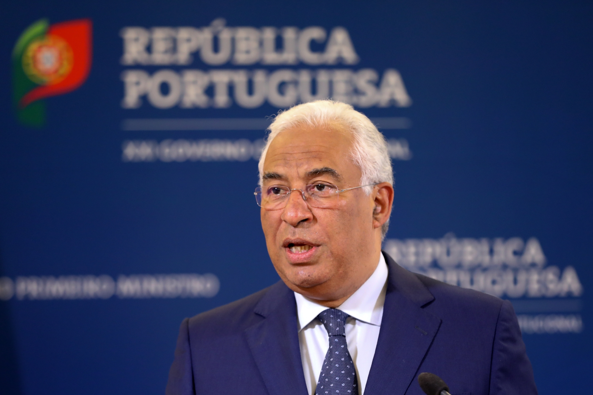 epa07545114 Portugal's Prime Minister Antonio Costa makes an announcement to the country after meeting with the President in Lisbon, Portugal, 03 May 2019. Costa informed that the government will resign if the full accounting of teachers' length of service is approved in a final overall vote.  EPA/JOAO RELVAS PORTUGAL GOVERNMENT TEACHERS