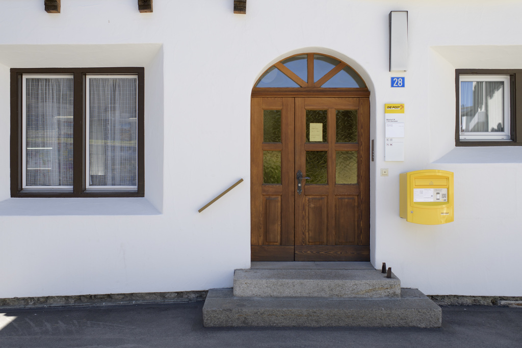 Ces dernières années, La Poste a systématiquement réduit son réseau d'offices de poste malgré les résistances de la population. (illustration)