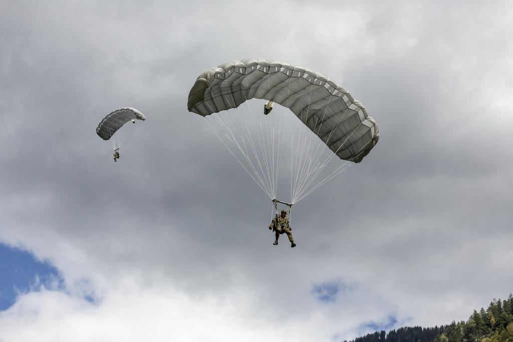Le jeune homme participait à un cours préparatoire de l'armée suisse pour devenir éclaireur-parachutiste. (Illustration)