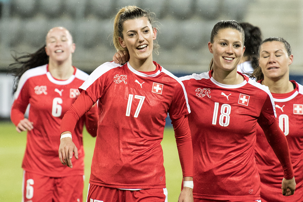 Florijana Ismaili, joueuse de l'équipe suisse de football, est décédée dans le lac de Côme, en Italie. (Archives)