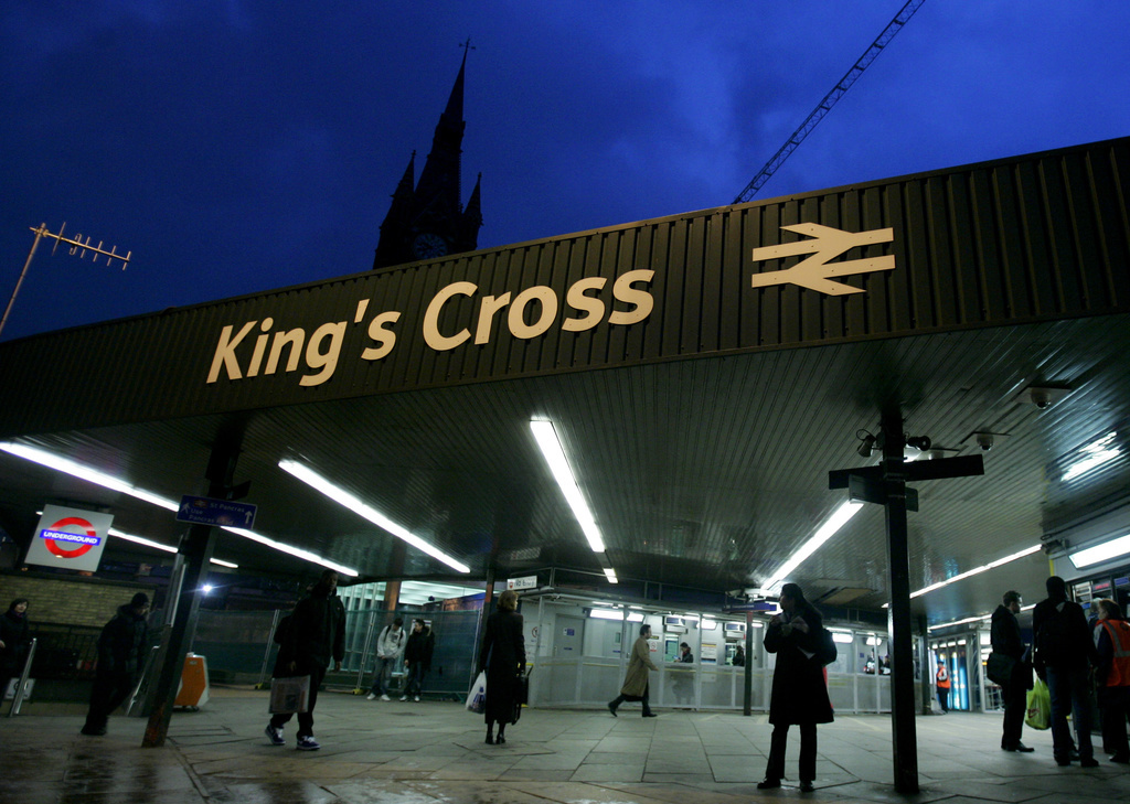 La gare londonienne très fréquentée de King's Cross a été paralysée durant plusieurs heures.