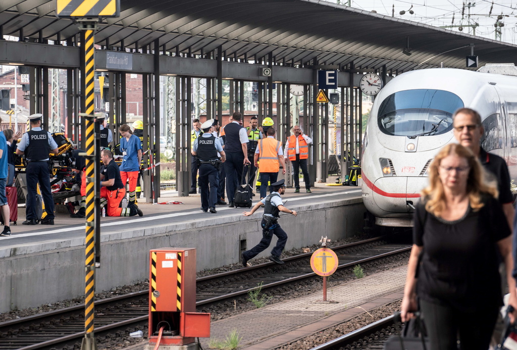 Un enfant a été poussé sur les voies à la gare de Francfort.