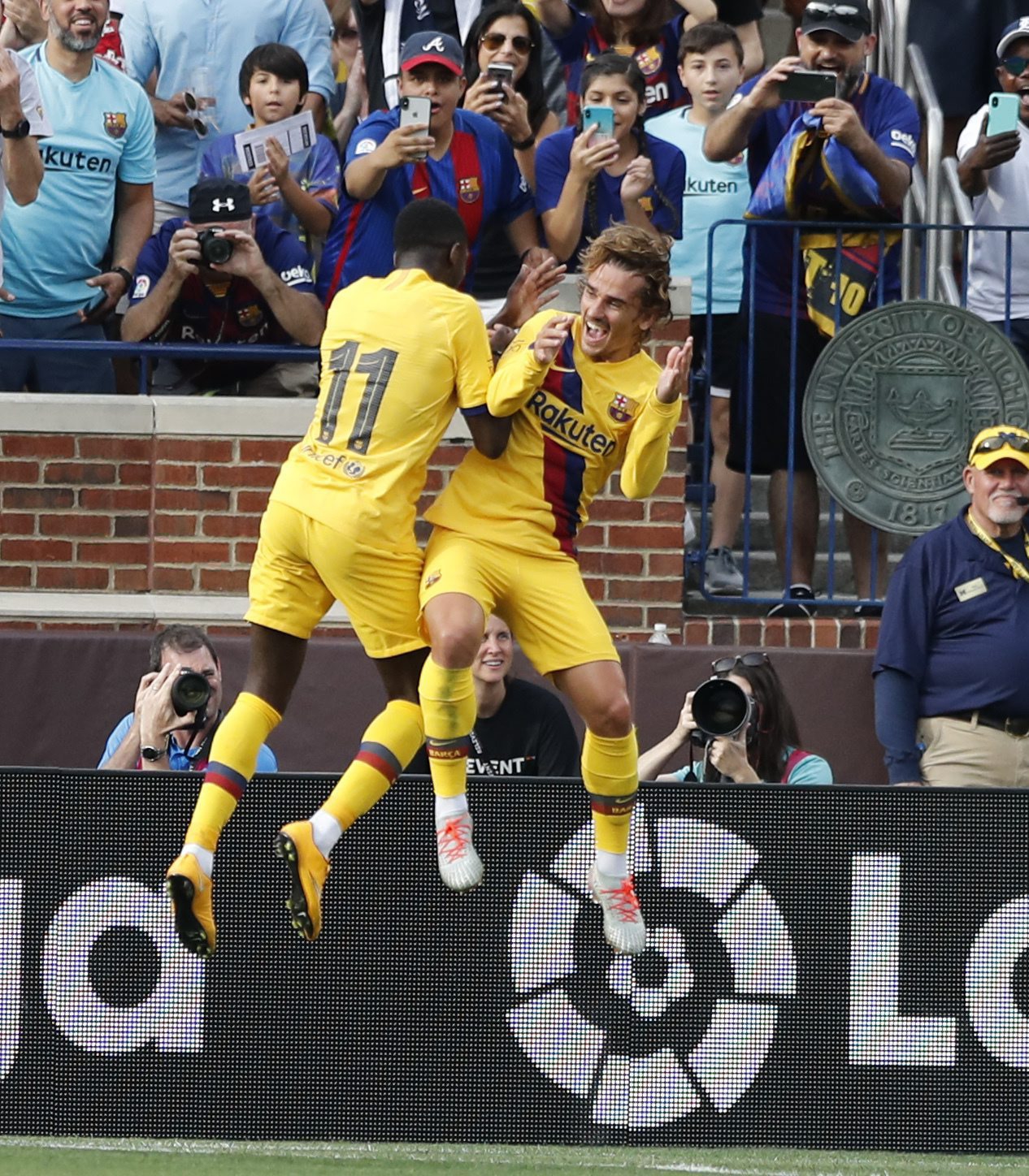 Barcelona forward Ousmane Dembele (11) and defender Antoine Griezmann celebrate Dembele's goal during the second half of a soccer match against Barcelona, Saturday, Aug. 10, 2019, in Ann Arbor, Mich. (AP Photo/Carlos Osorio)
Antoine Griezmann,Ousmane Dembele Barcelona Napoli Soccer