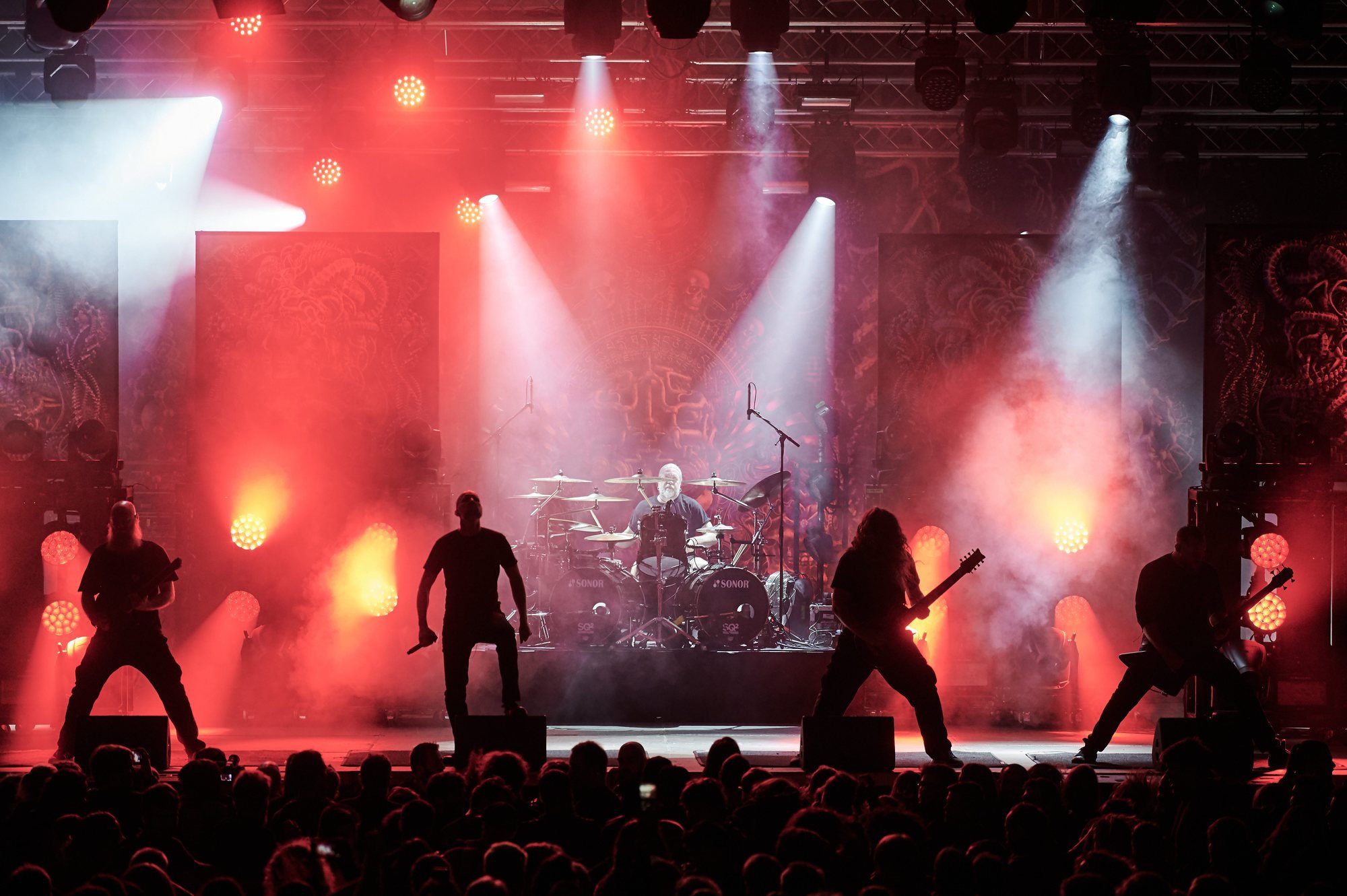 Meshuggah, un concert aux allures de guerre spatiale.