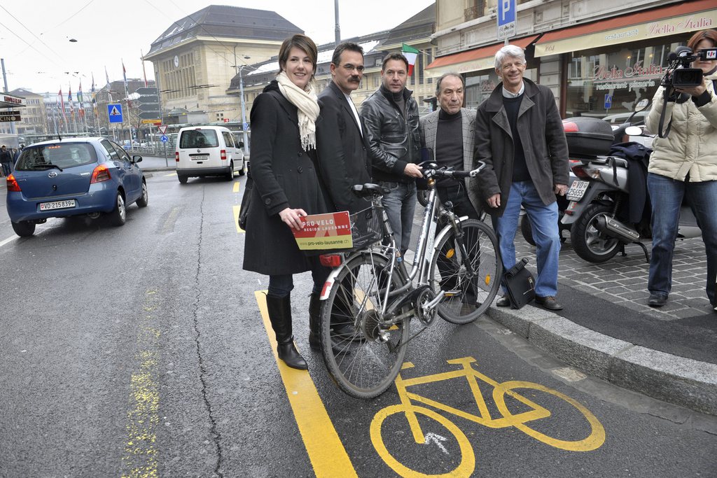 Pour améliorer la sécurité des adeptes du vélo, l'association PRO VELO organise dès le mois d'avril 254 cours de conduite cycliste pour enfants, familles et adultes, en Suisse romande et alémanique.