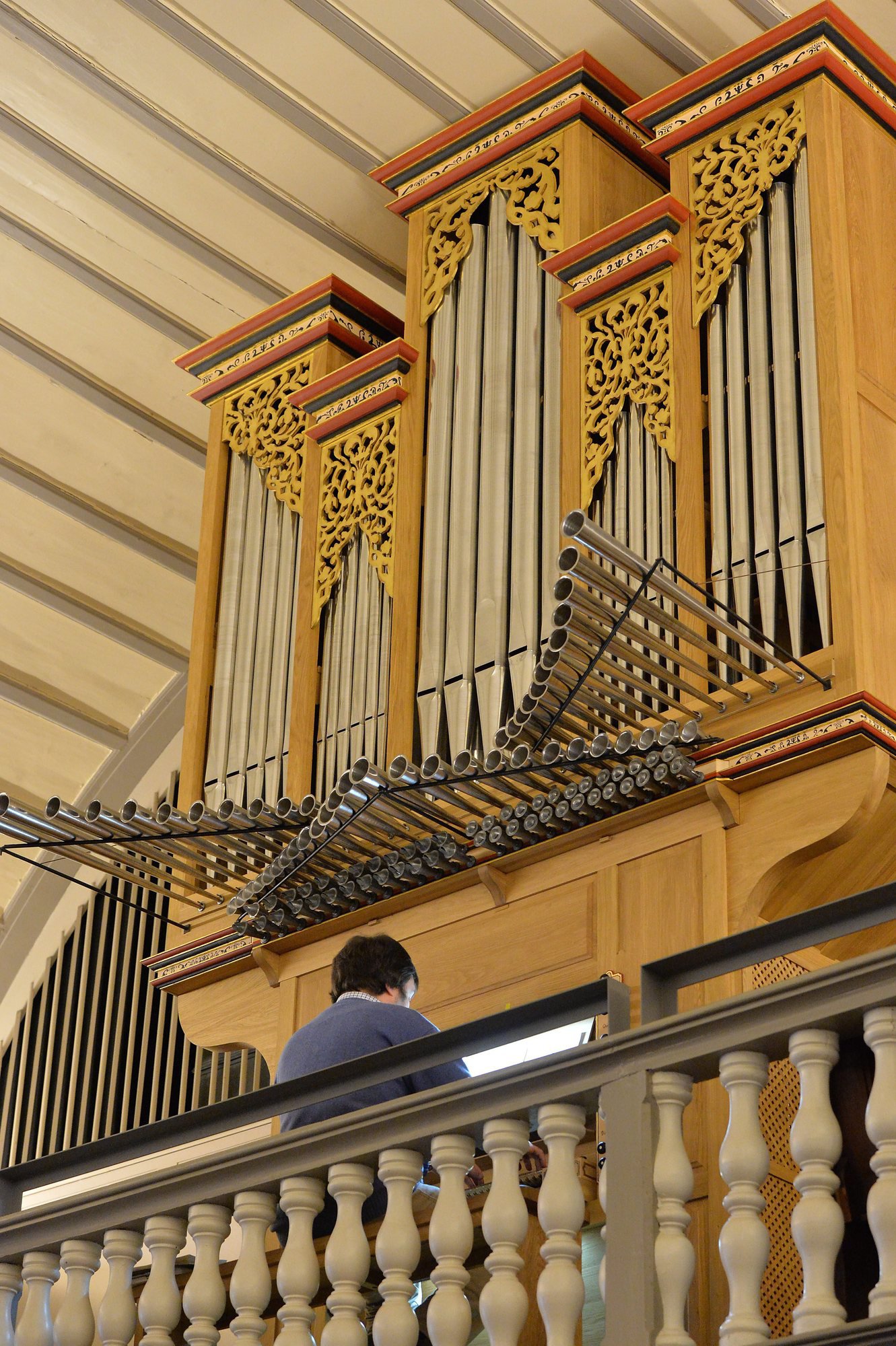 L'orgue du temple de Serrieres.