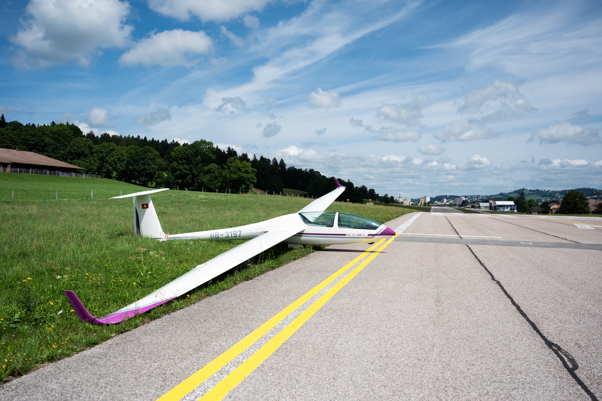 L'Aéro-club de La Chaux-de-Fonds aimerait faire voler plus souvent ses planeurs.