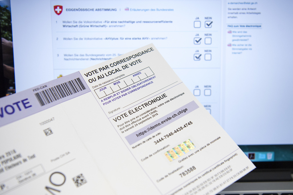 Les Suisses de l'étranger tiennent à pouvoir utiliser l'e-voting aux élections fédérales de 2023. (illustration)