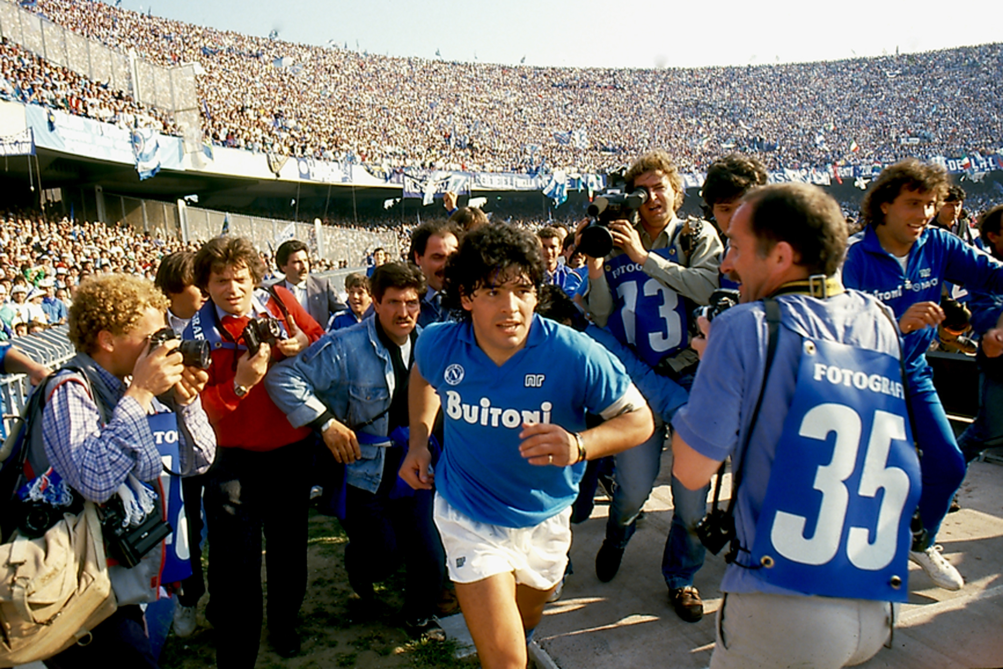 Diego Maradona, adulé puis conspué, au cœur d'un documentaire passionnant.