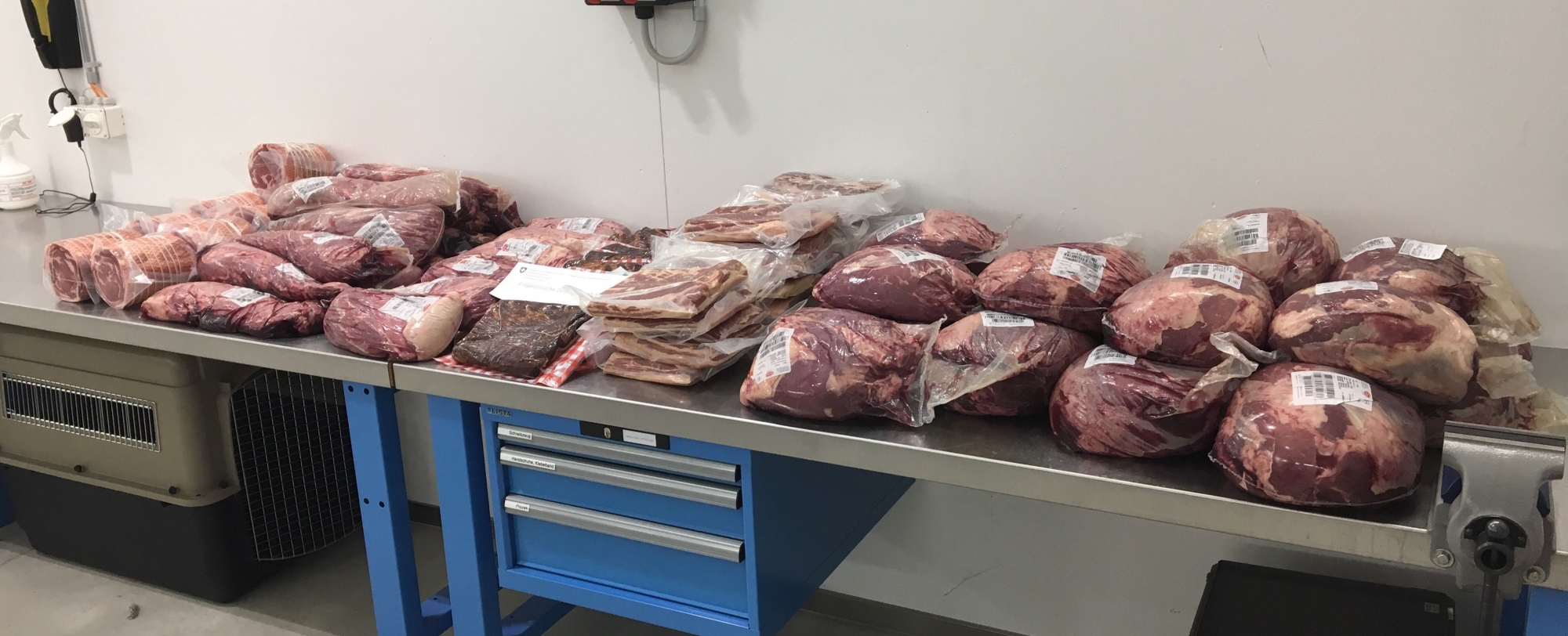 En juillet 2018, les gardes-frontières et la police ont mis la main sur 244 kg de viande de boeuf et de lard.