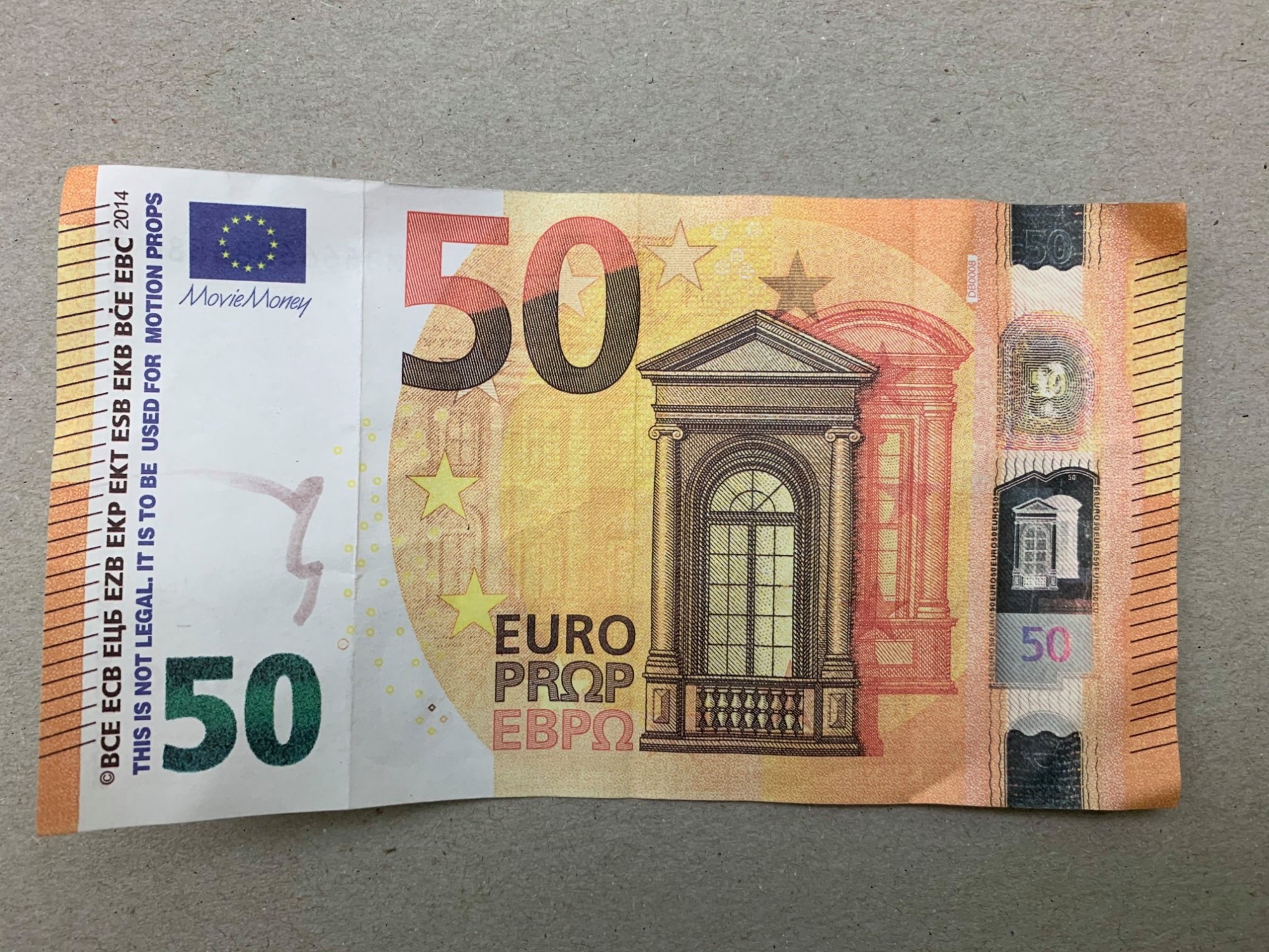 Les faux euros écoulés cette année portent le numéro MB6666888880.