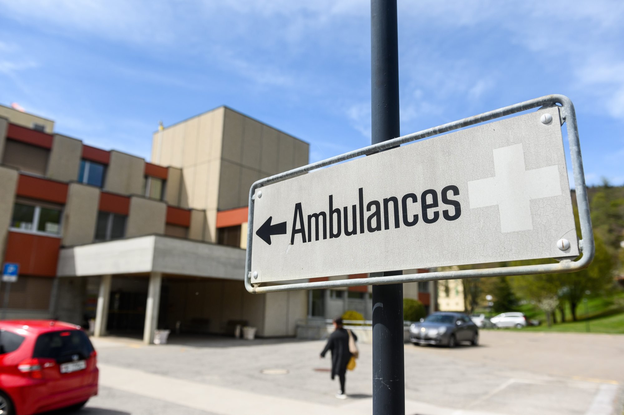 Blessée, la piétonne a été conduite à l'hôpital de Couvet.