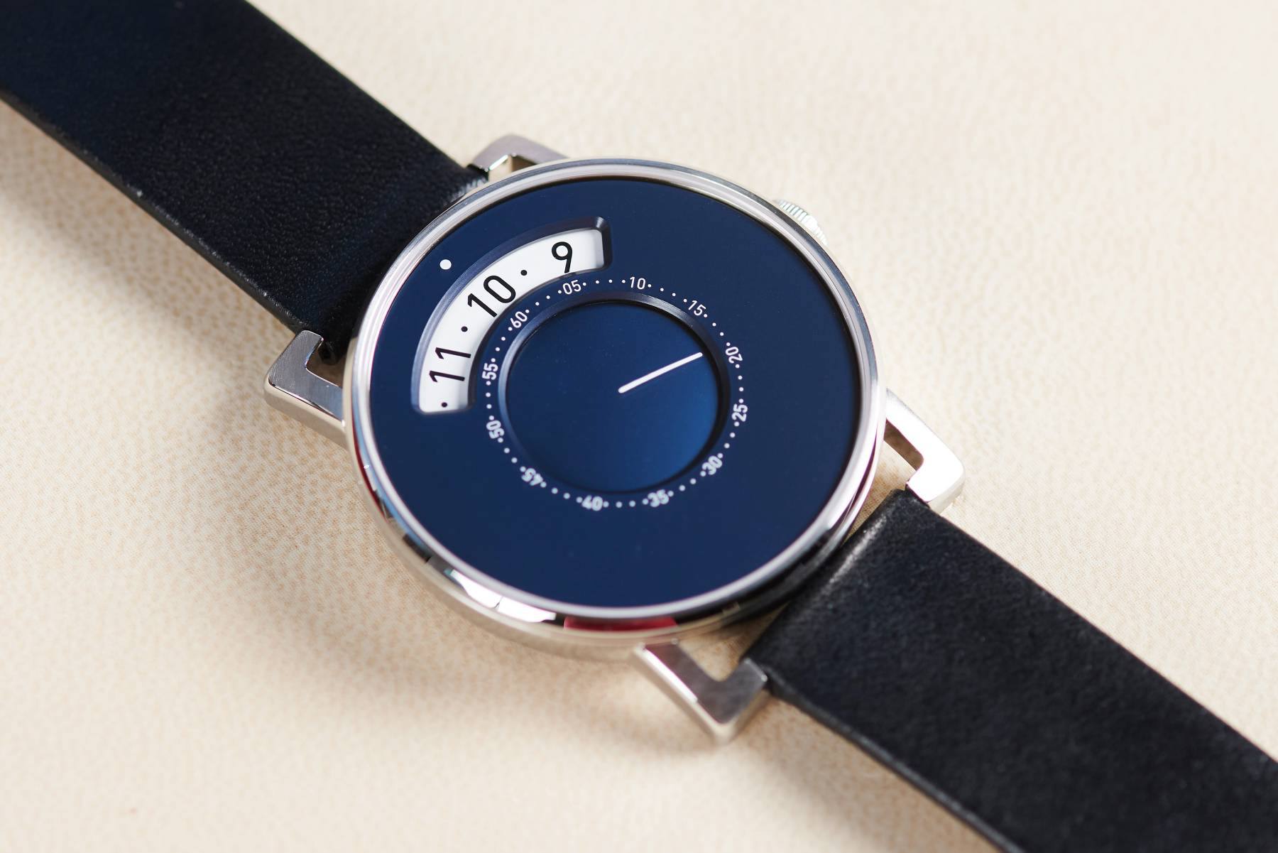 La nouvelle montre MIH Gaia destinee a financer la sauvegarde du patrimoine horloger, présentée en 2019 par le Musée international d'horlogerie. 