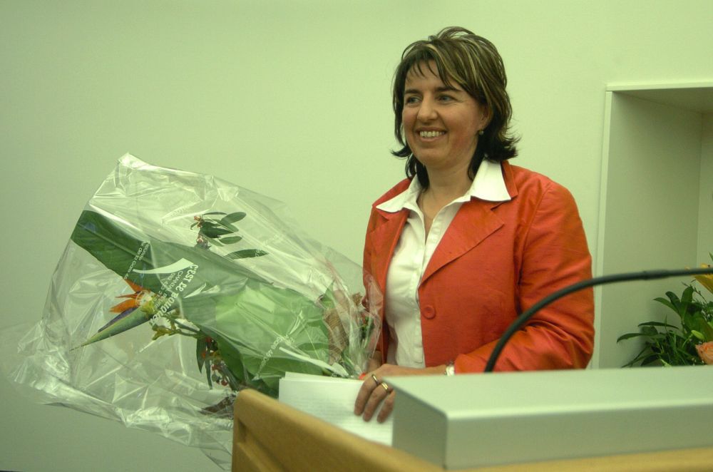 En décembre 2005, la socialiste Elisabeth Baume-Schneider est élue présidente du Gouvernement jurassien, six ans après avoir été désignée à la tête du Parlement.