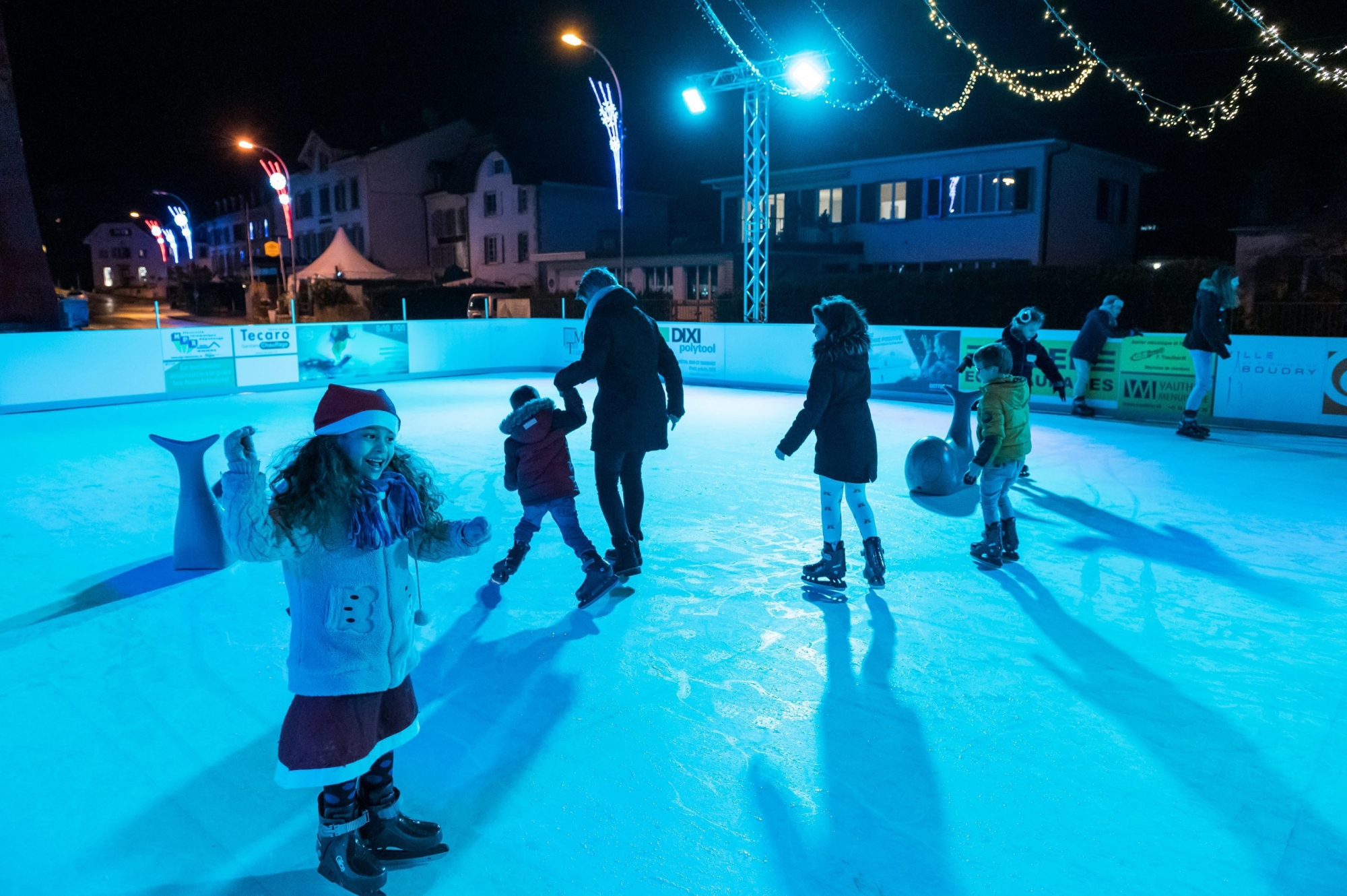 La patinoire était ouverte pour Noël en commune à Boudry.