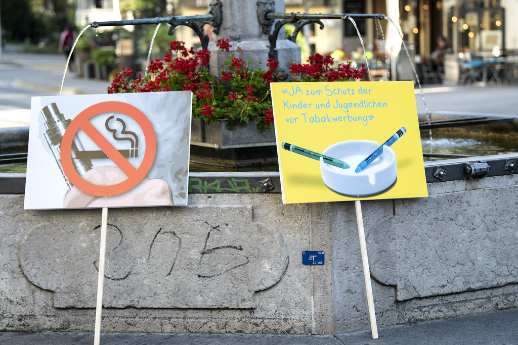 Le but de l'initiative: interdire pour les produits du tabac les publicités qui atteignent les enfants et les jeunes. (Illustration)