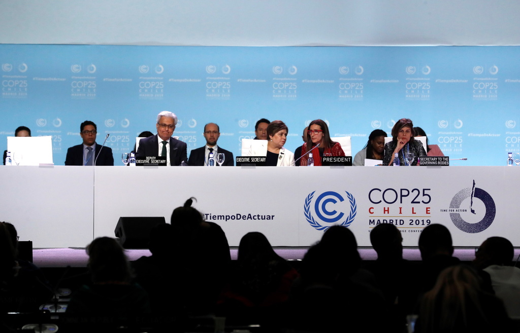 Les négociateurs de la COP25 sur le climat à Madrid sont parvenus à un accord minimal dimanche.