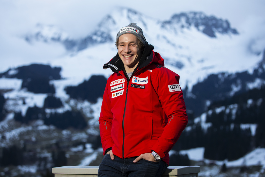 Marco Odermatt espère faire son retour en Coupe du monde à Kitzbühel dans deux semaines.