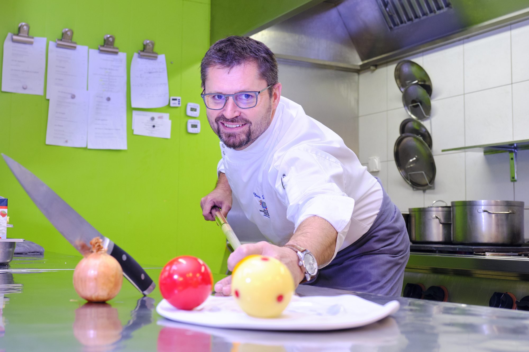 Jean-Yves Drevet, un cuisinier-billardiste à la précision redoutable.