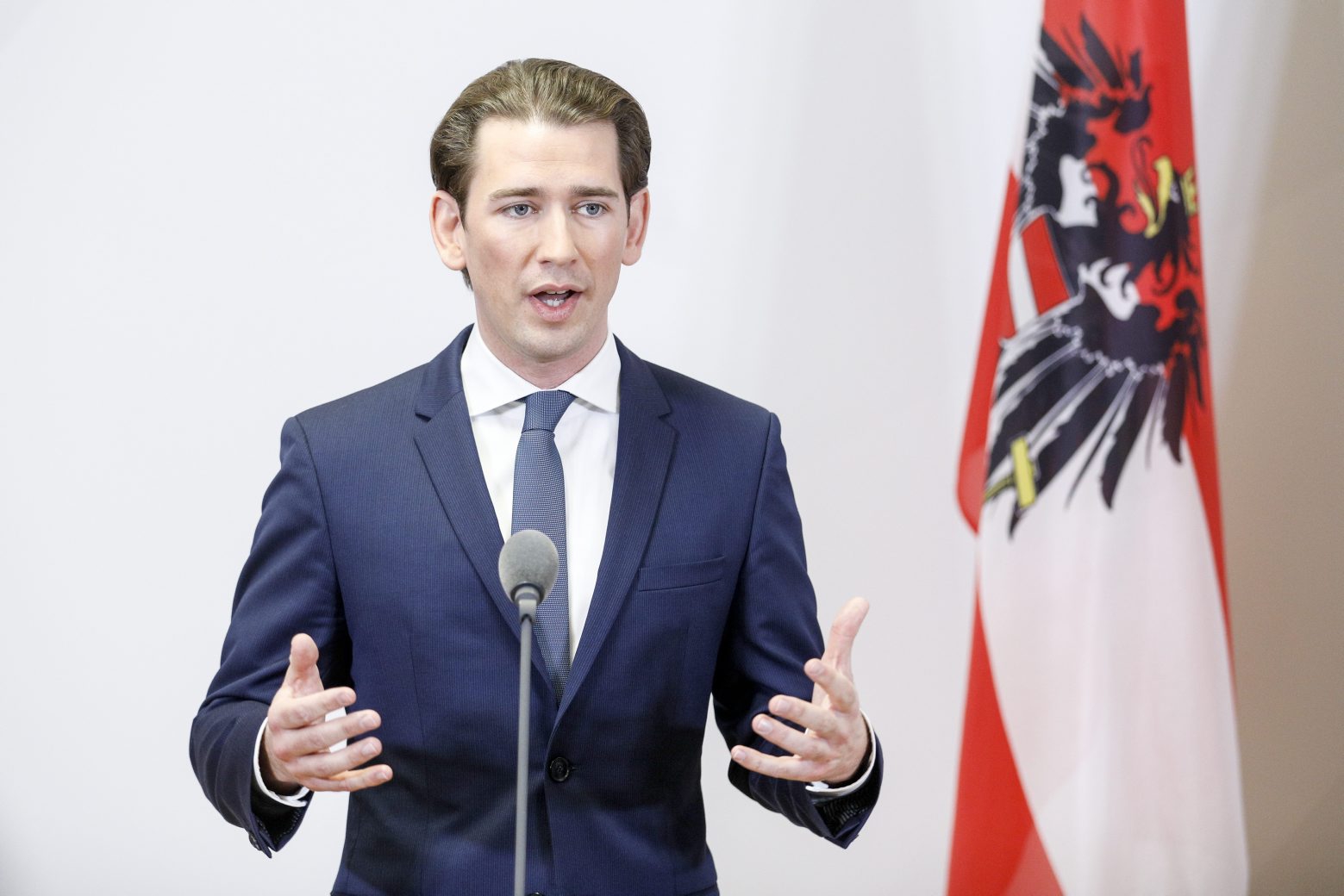 epa08098286 Leader of Austrian People's Party (OeVP), Sebastian Kurz speaks during a press statement next to Leader of the Austrian Green Party, Werner Kogler after coalition negotiations for a new Austrian government at the Winter Palace of Prince Eugene in Vienna, Austria, 01 January 2020. Kurz and Kogler agree on a coalition of the OeVP and the Green Party. Kurz and Kogler agree on a coalition of the OeVP an the Green Party to form a new government.  EPA/FLORIAN WIESER AUSTRIA GOVERNMENT
