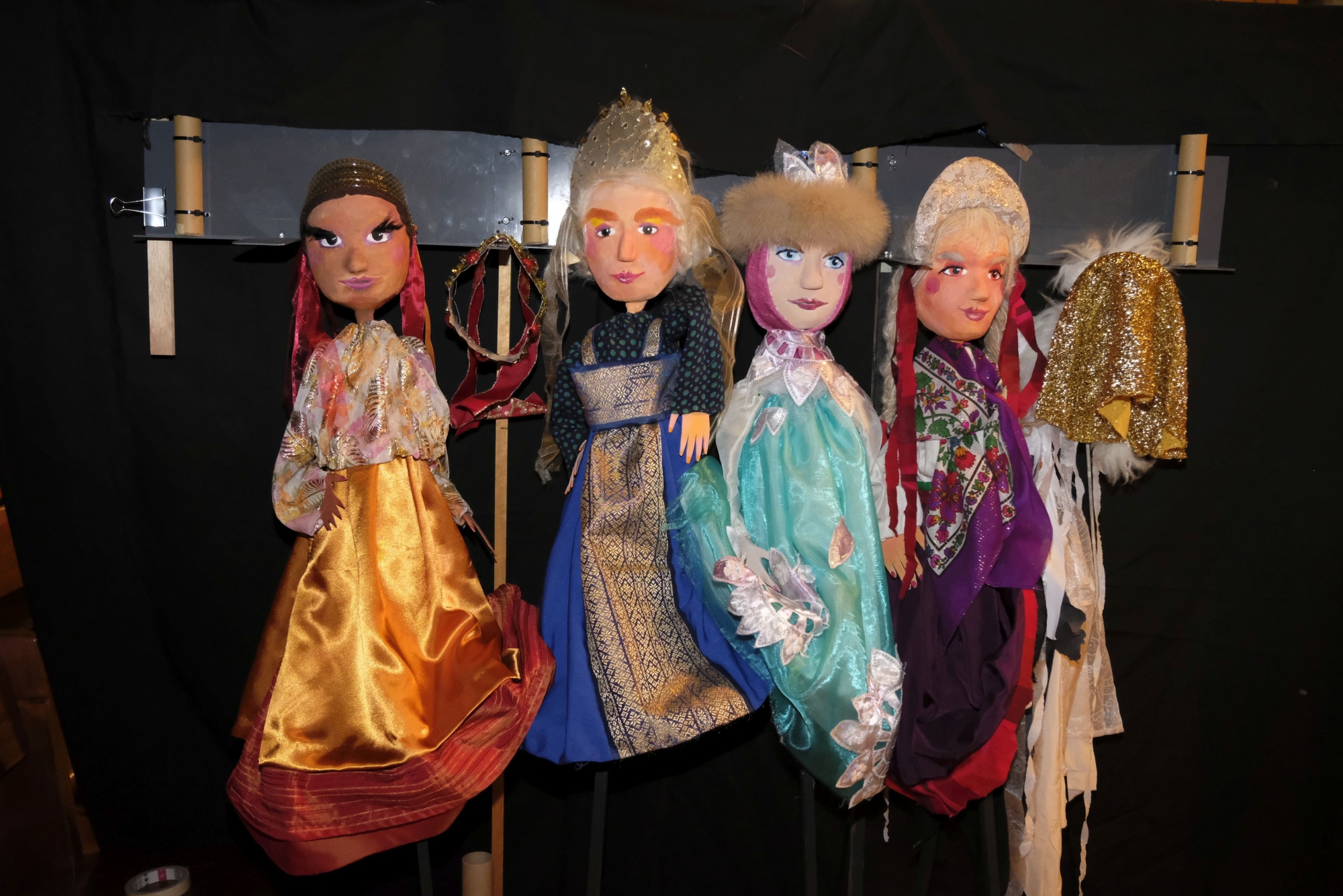 Des marionnettes au casting du "Lac des cygnes" de l'OCC.
