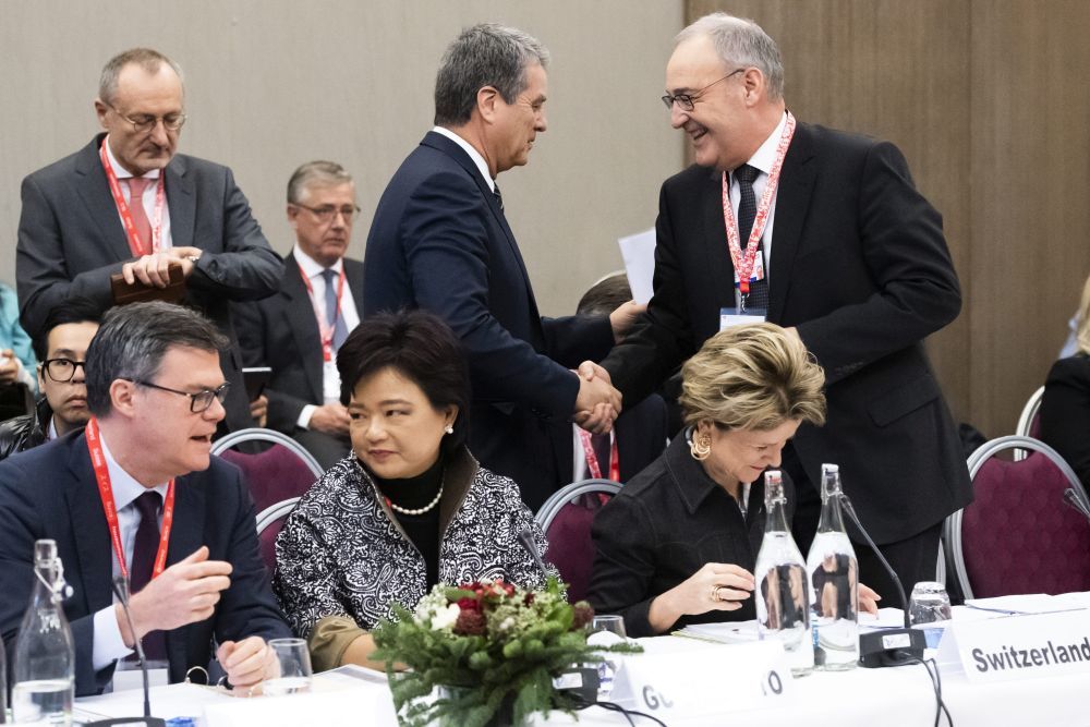 En marge du Forum économique mondial à Davos, le conseiller fédéral Guy Parmelin a présidé une rencontre informelle de 35 ministres de pays de l'OMC.