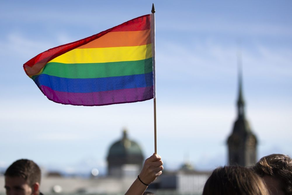 Les milieux LGBT veulent maintenant obtenir le droit au mariage pour tous en Suisse.