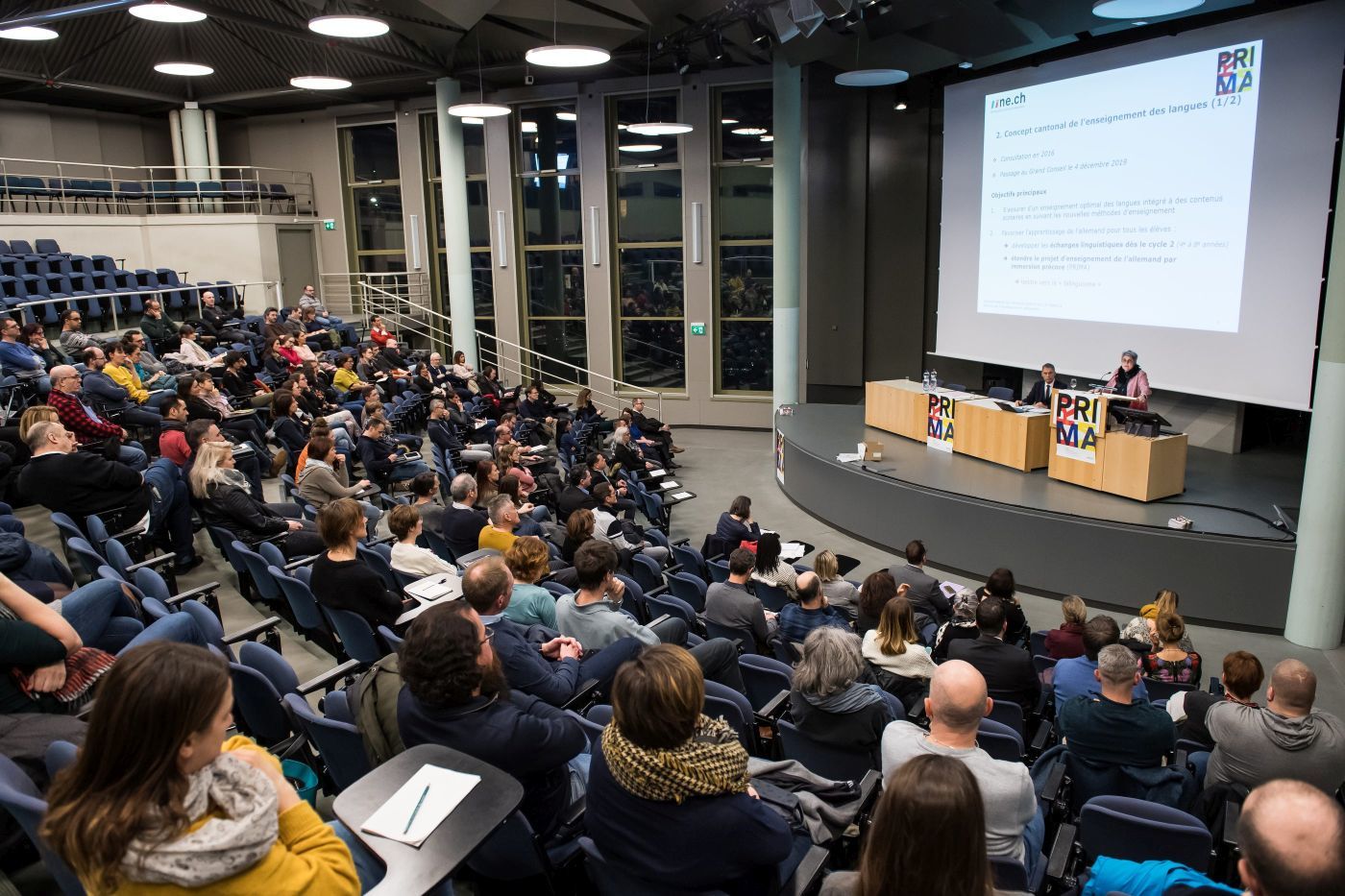 Un bilan du projet Prima a attiré du monde, mercredi soir à l'aula des Jeunes-Rives, à Neuchâtel.