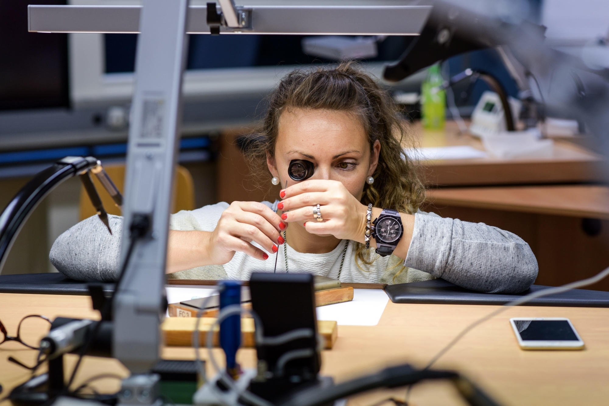 Sur l'ensemble de l'année écoulée, les envois à l'étranger ont pris 2,4% à 21,7 milliards de francs, tandis pour le seul mois de décembre ils ont gagné 5,8% à 1,7 milliard de francs.