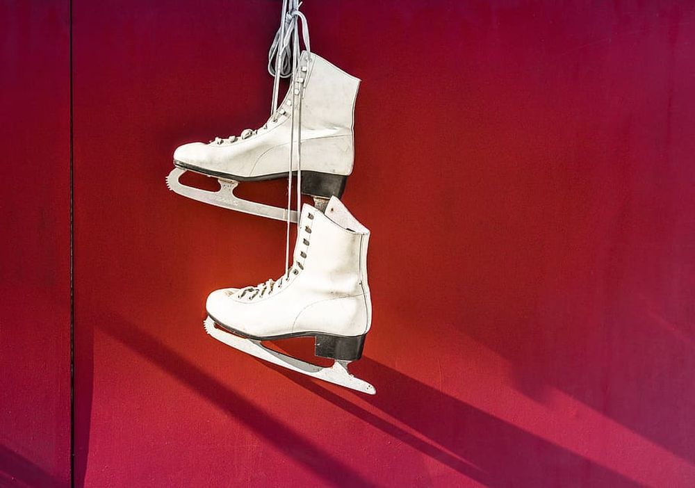 Plusieurs anciennes patineuses de haut niveau ont témoigné pour la première fois des violences sexuelles que leurs entraîneurs leur auraient fait subir quand elles étaient mineures.