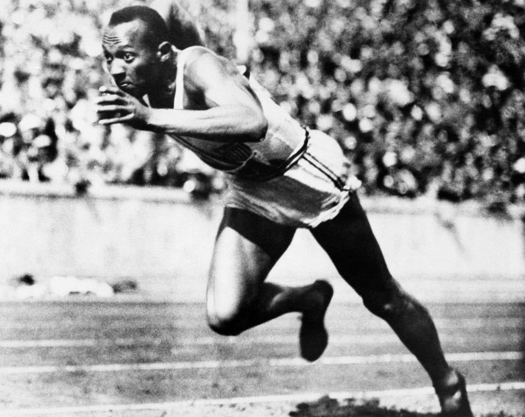Jesse Owens a marqué l'histoire, mais il n'est pas forcément le héros qu'on a voulu en faire.
