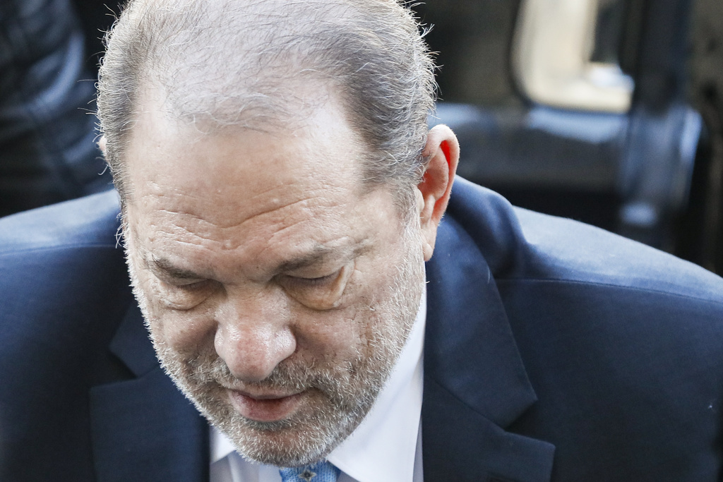 Harvey Weinstein a été transféré jeudi à la célèbre prison de Rikers après avoir subi une intervention chirurgicale.