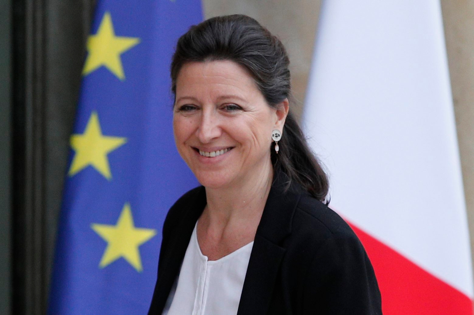 New French Health and Solidarity Minister Agnes Buzyn arrives for the first weekly cabinet meeting under new French President Emmanuel Macron, Thursday, May 18, 2017 at the Elysee Palace in Paris. Macron named a mix of prominent and unknown figures from the left and the right to make up the government. (AP Photo/Christophe Ena) FRANCE PRESIDENT