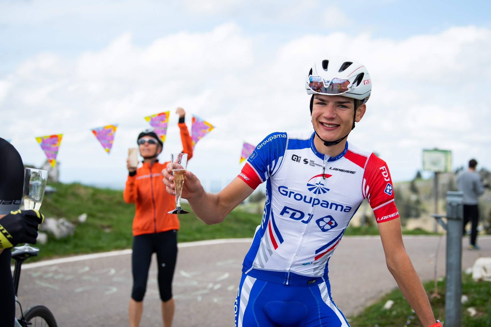 Alexandre Balmer, ici au sommet du Chasseral, fête ses 20 ans à sa manière.