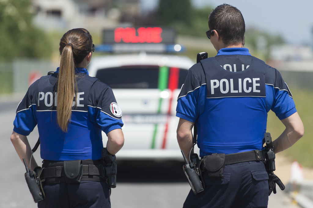 La police neuchâteloise a interpellé le conducteur et lui a retiré son permis immédiatement (photo d'illustration).