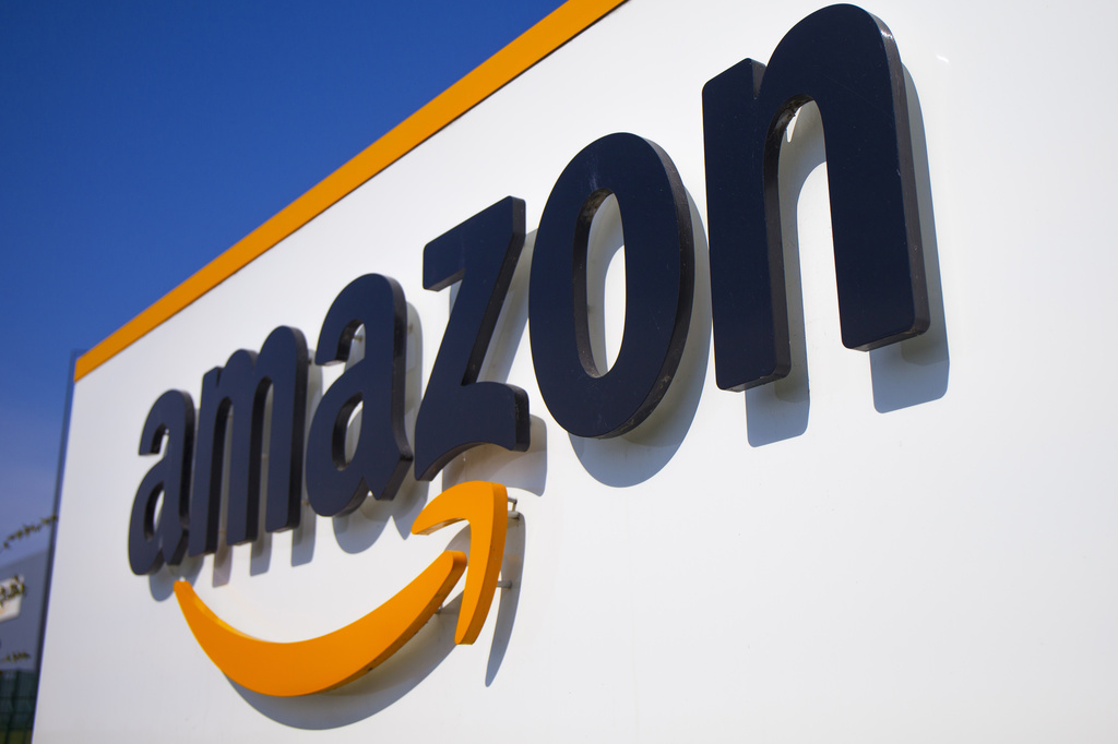 Amazon est régulièrement pointé du doigt pour ses conditions de travail. Le géant américain essuie une pluie de critiques durant cette crise, notamment de la part de ses employés.