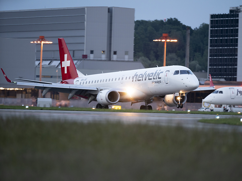 Un avion de Helvetic Airways a permis à une centaine de voyageurs de rejoindre la Suisse depuis l'Afrique. (Illustration)