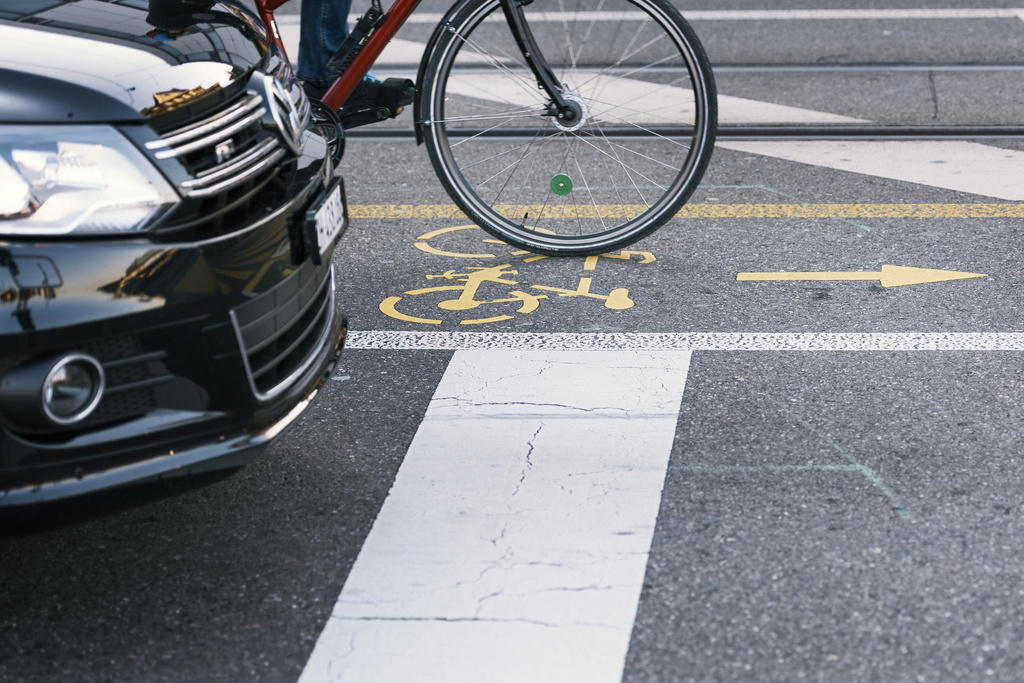 Un cycliste a été renversé à la rue des Parcs peu avant 7h ce mardi matin (photo d'illustration).