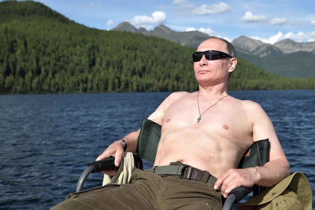 En Sibérie, on profite parfois de températures particulièrement estivales, comme Vladimir Poutin, ici en 2017. 