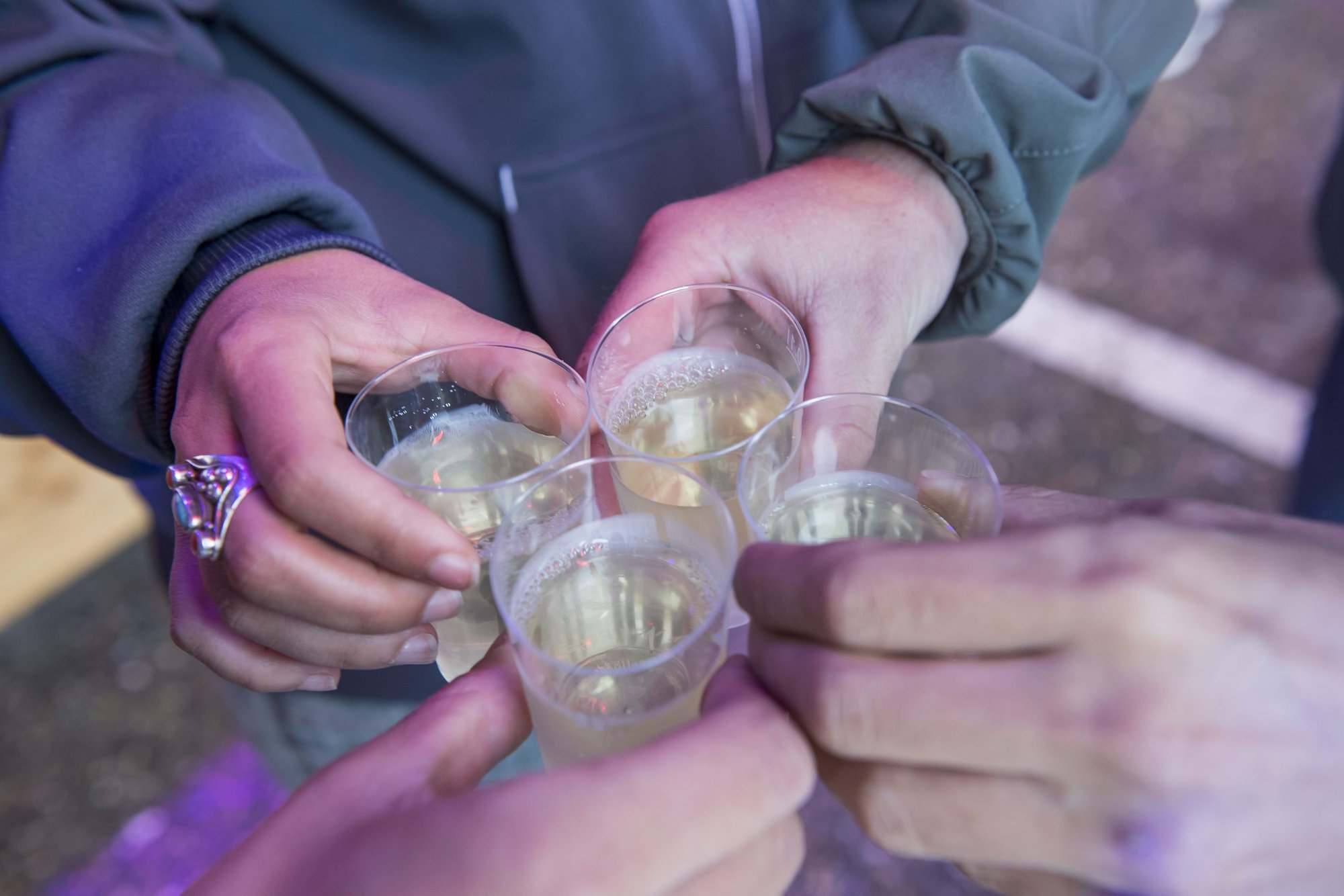 Les verres en plastique jetables pourraient bientôt disparaître de la Boudrysia.