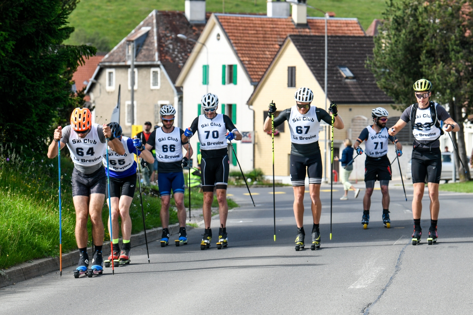 Dix sportifs ont pris part au défi de La Brévine organisé par Neuchallenge.