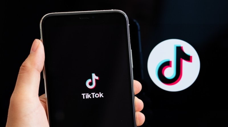 L'application TikTok a été téléchargée plus de 2 milliards de fois dans le monde.