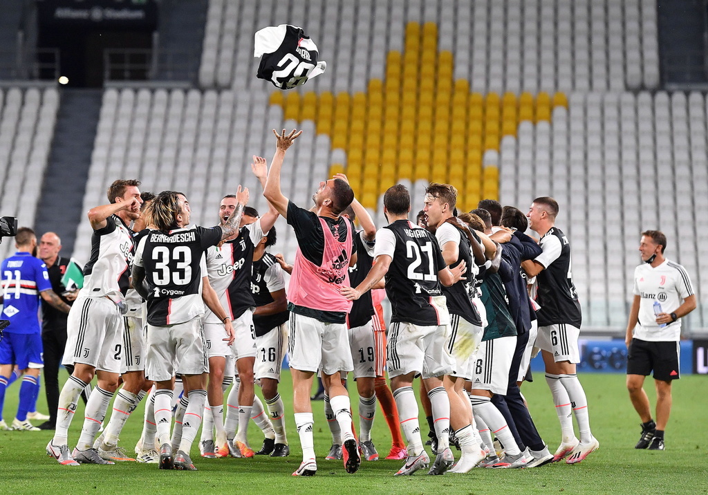 Les joueurs de la Juventus ont célébré le titre dimanche soir.