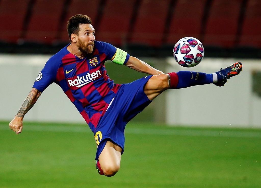 Lionel Messi a permis au ballon de frapper le poteau intérieur avant de rentrer pour le 2-0 à la 23e.