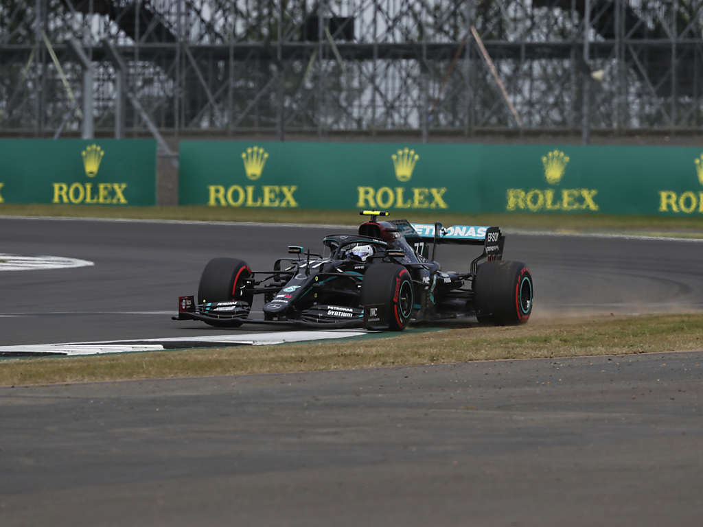 Valtteri Bottas a placé sa Mercedes en pole à Silverstone.