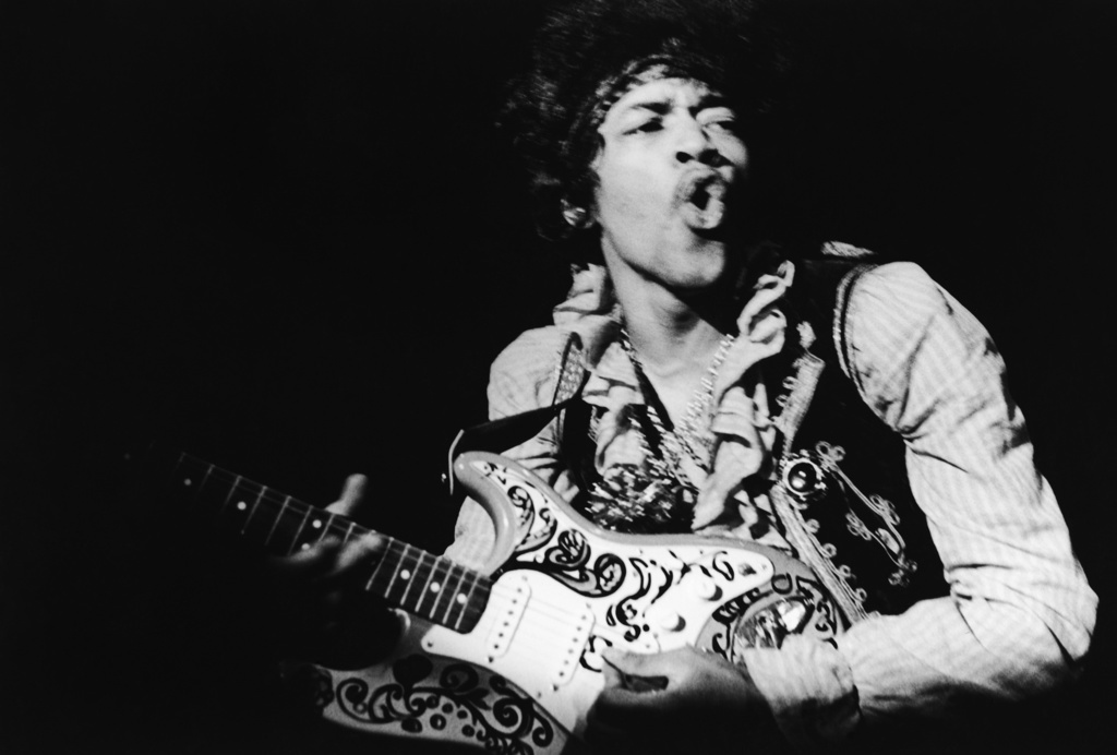 Jimi Hendrix est considéré comme l'un des plus grands guitaristes et musiciens de tous les temps.