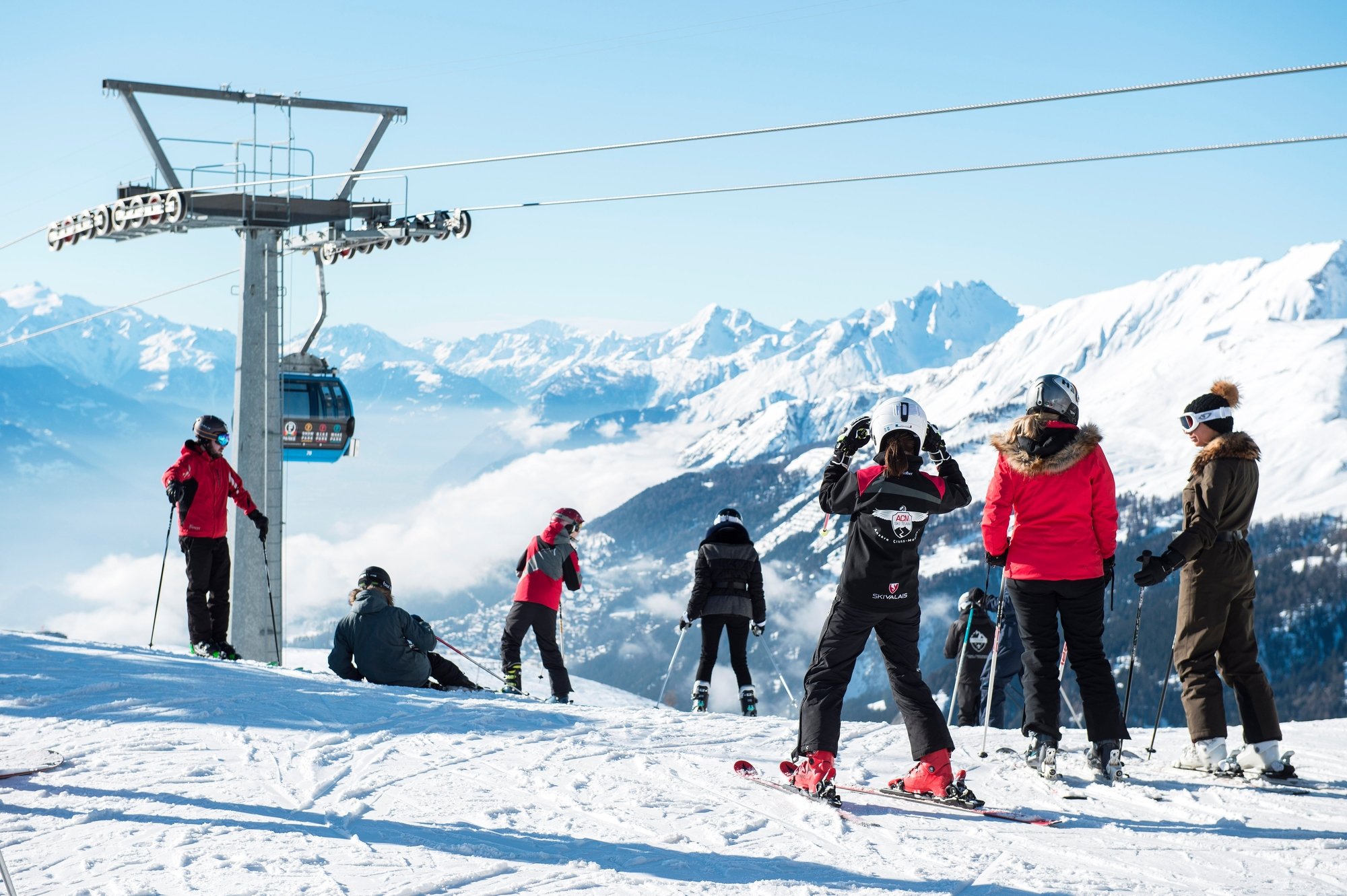 Les élèves des Cerisiers ne partiront pas en camp de ski dans les Alpes, mais ils pourront participer à des activités dans la région.