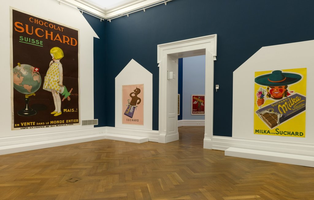 Les grandes affiches de Suchard constituent un des points forts de l'exposition du MAHN.